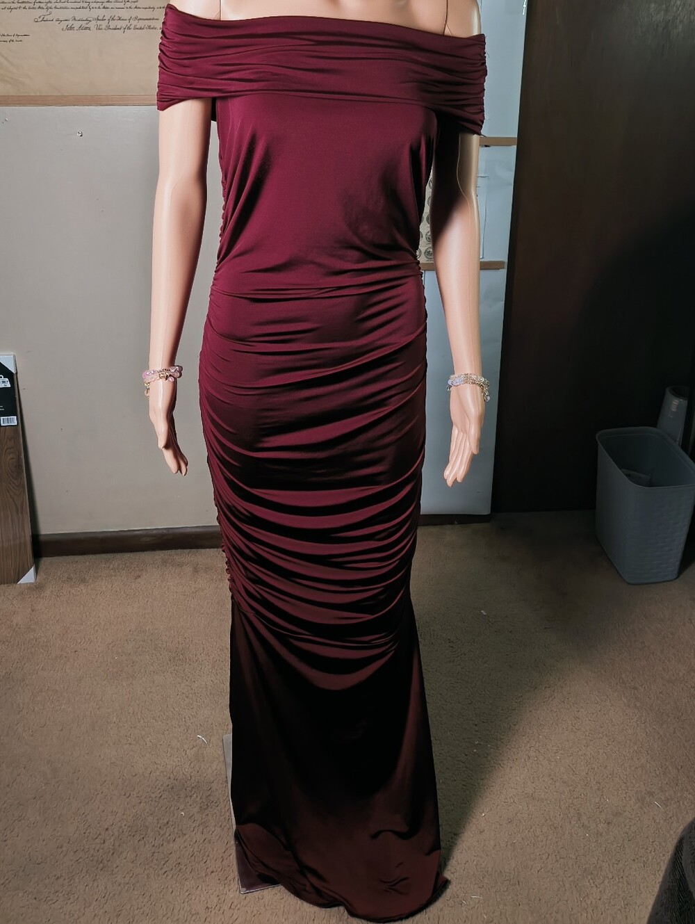 Windsor Burgundy Ruched Bodycon Maxi Dress Large Formal Party Off Shoulder